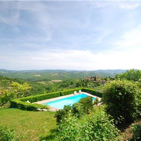 3 Bedroom Villa with Pool near Vagliagli in Tuscany, Sleeps 6